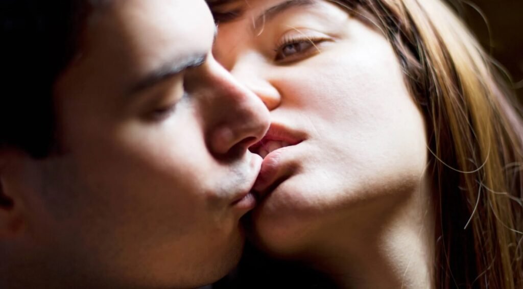 Romantic French kissing escort in Amsterdam